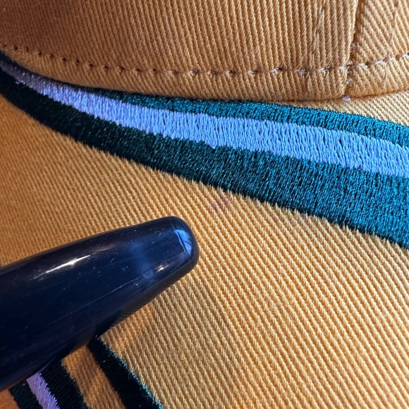 Reebok Green Bay Packers Swirl Wave Hat Adjustable - Picture 13 of 13